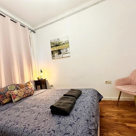 By Urquinaona Private Rooms Βαρκελώνη Εξωτερικό φωτογραφία